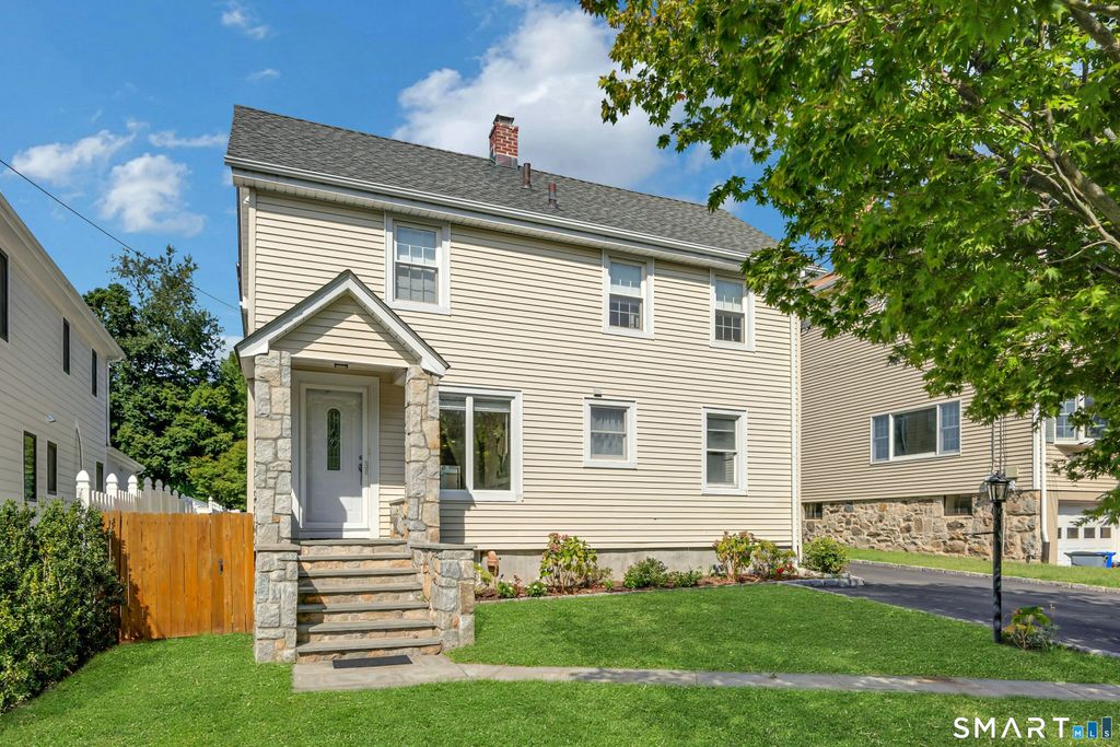 17 Thornhill Road, Greenwich, CT 06878