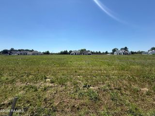 704 Whispering Meadows Road, Broussard, LA 70518