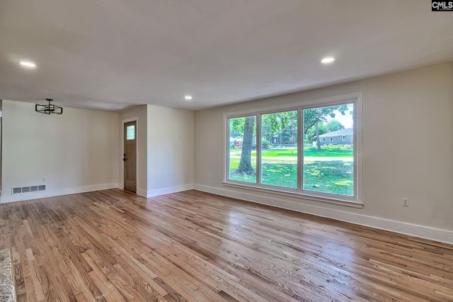 900 Michaelmas (aka M) Avenue, Cayce, SC 29033