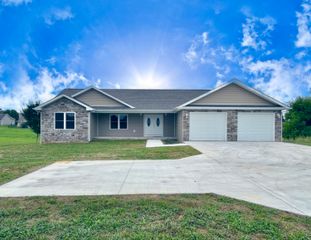 331 Hwy 1676, Science Hill, KY 42553