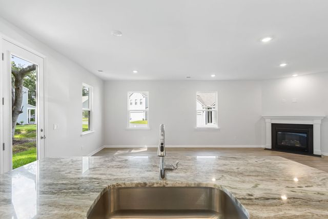 331 Dickerson Lane, Summerville, SC 29485