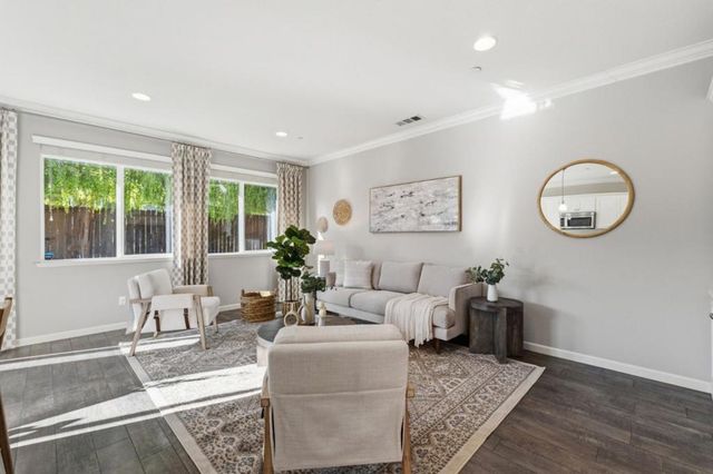 931 Held Court, Hollister, CA 95023