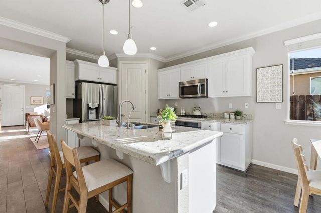 931 Held Court, Hollister, CA 95023