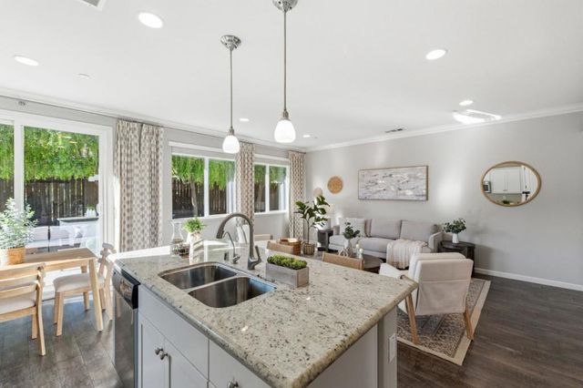 931 Held Court, Hollister, CA 95023