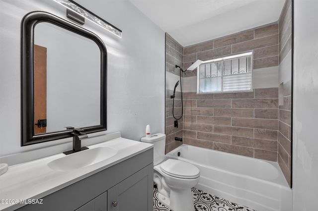 5801 E 2nd Street, Tucson, AZ 85711