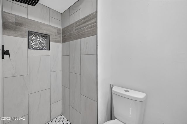 5801 E 2nd Street, Tucson, AZ 85711