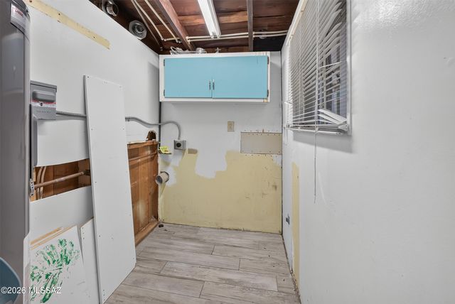5801 E 2nd Street, Tucson, AZ 85711