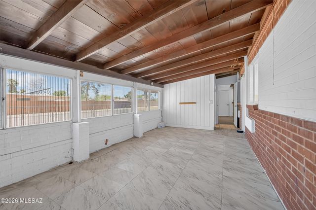 5801 E 2nd Street, Tucson, AZ 85711
