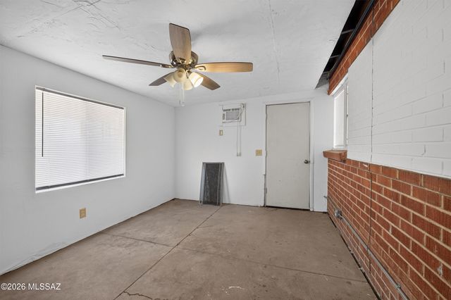 5801 E 2nd Street, Tucson, AZ 85711