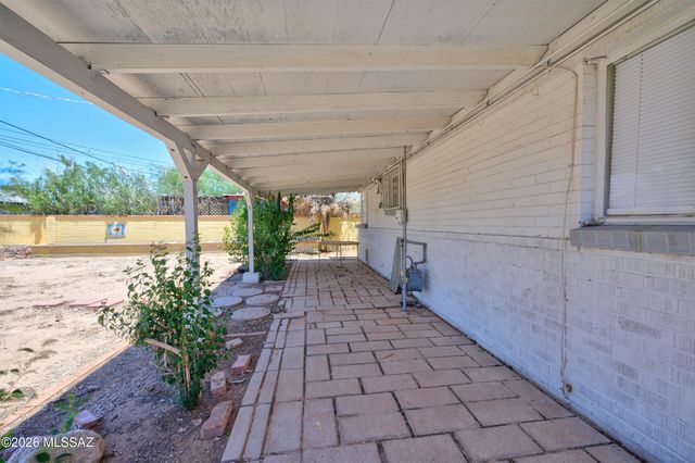 5801 E 2nd Street, Tucson, AZ 85711