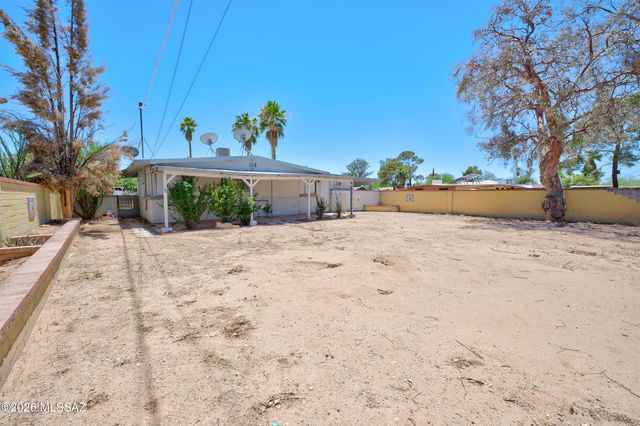 5801 E 2nd Street, Tucson, AZ 85711