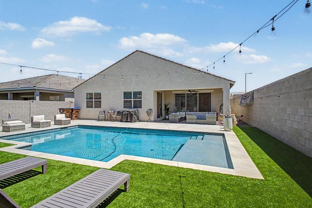 4329 W Nora Drive, San Tan Valley, AZ 85144