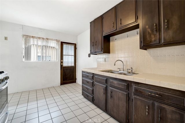 3416 -3418 Garden Avenue, Los Angeles, CA 90039