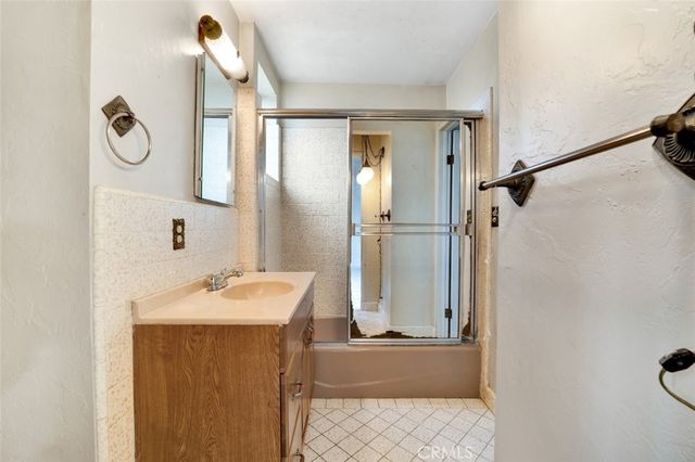 3416 -3418 Garden Avenue, Los Angeles, CA 90039