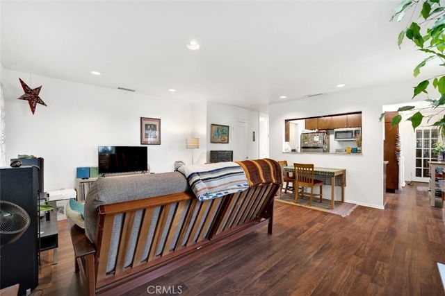 3416 -3418 Garden Avenue, Los Angeles, CA 90039