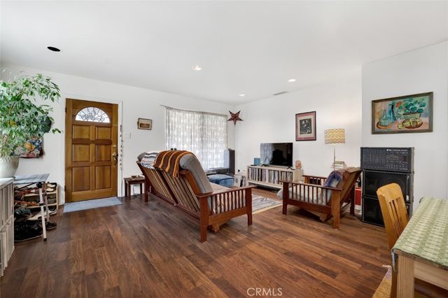 3416 -3418 Garden Avenue, Los Angeles, CA 90039