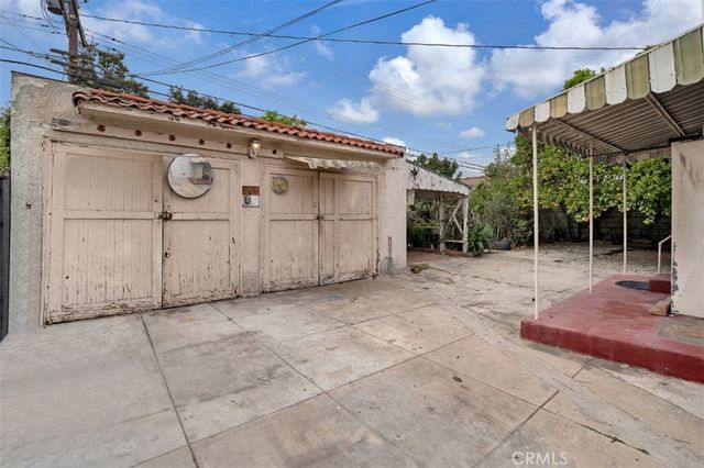 3416 -3418 Garden Avenue, Los Angeles, CA 90039