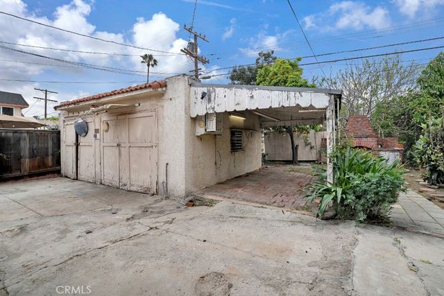 3416 -3418 Garden Avenue, Los Angeles, CA 90039