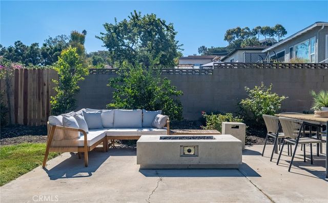 25710 Crest Road, Torrance, CA 90505