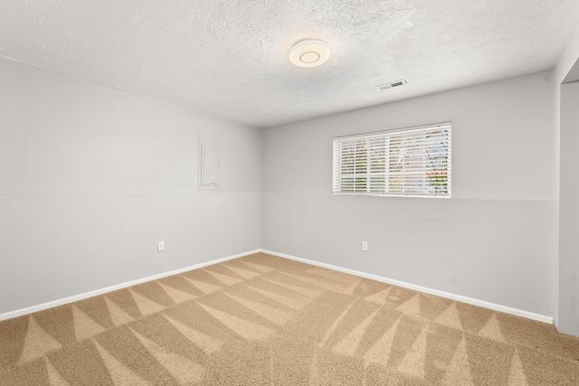 12823 N Pittsburg Ave, Spokane, WA 99208