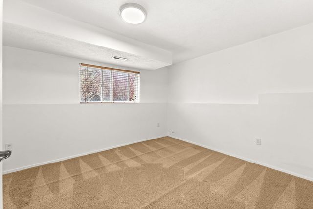 12823 N Pittsburg Ave, Spokane, WA 99208