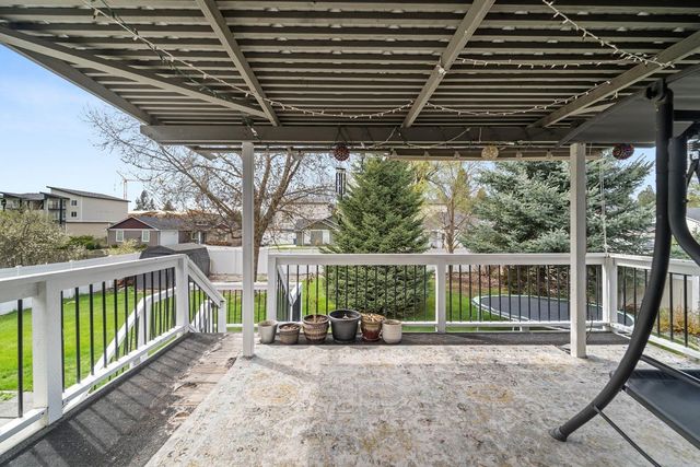 12823 N Pittsburg Ave, Spokane, WA 99208