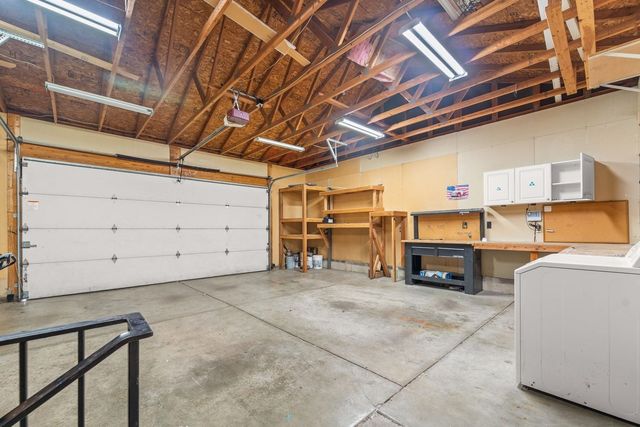 12823 N Pittsburg Ave, Spokane, WA 99208