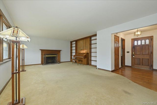 1536 Wantagh Avenue, Wantagh, NY 11793