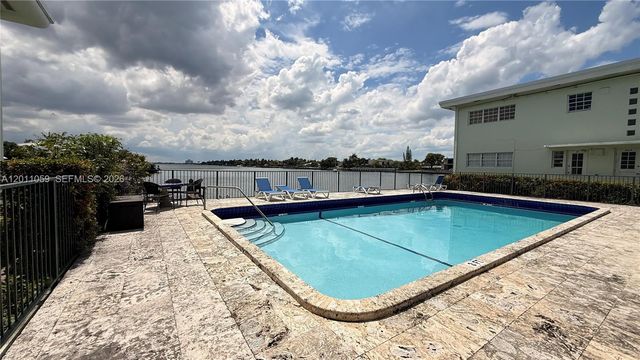 8600 Byron Avenue 86008, Miami Beach, FL 33141