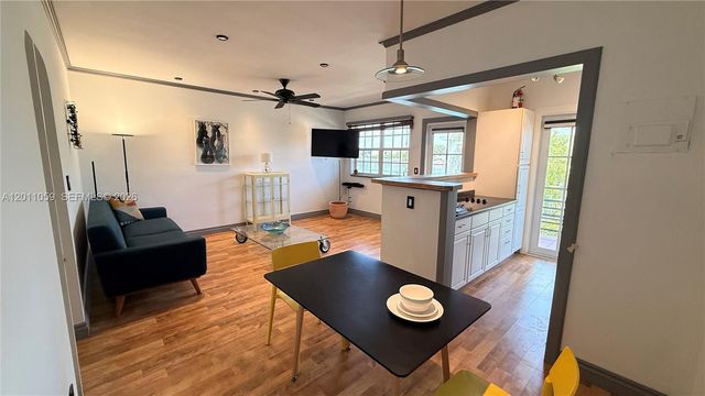 8600 Byron Avenue 86008, Miami Beach, FL 33141
