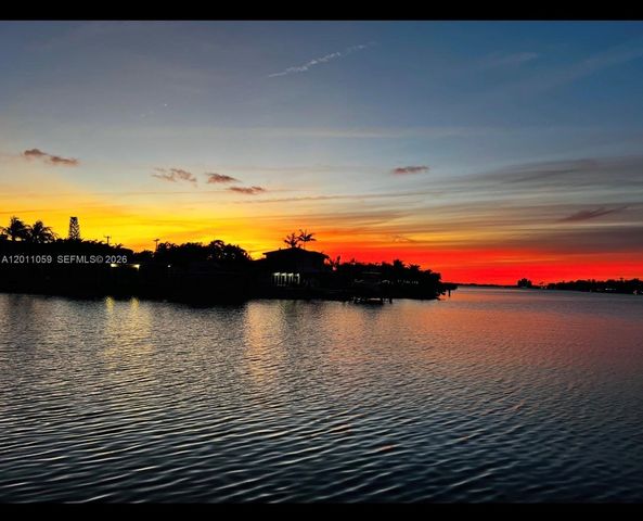 8600 Byron Avenue 86008, Miami Beach, FL 33141