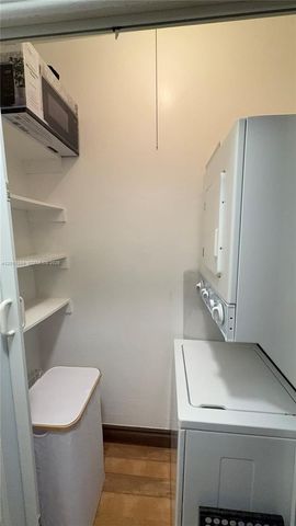 8600 Byron Avenue 86008, Miami Beach, FL 33141
