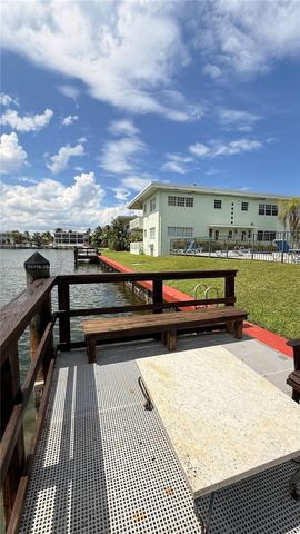 8600 Byron Avenue 86008, Miami Beach, FL 33141