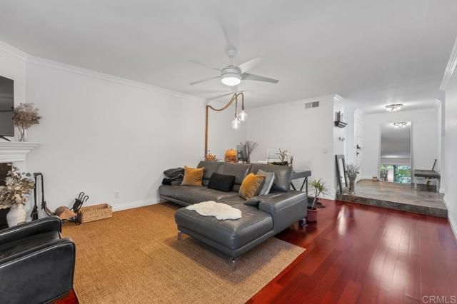 6960 Caminito Curva, San Diego, CA 92119