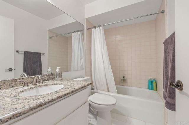 6960 Caminito Curva, San Diego, CA 92119