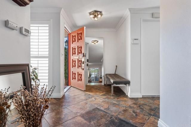 6960 Caminito Curva, San Diego, CA 92119