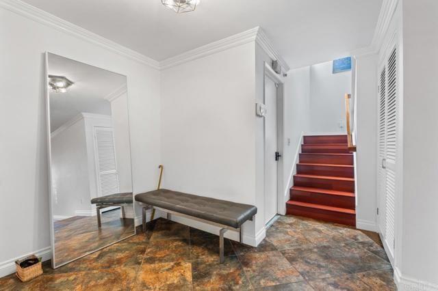 6960 Caminito Curva, San Diego, CA 92119