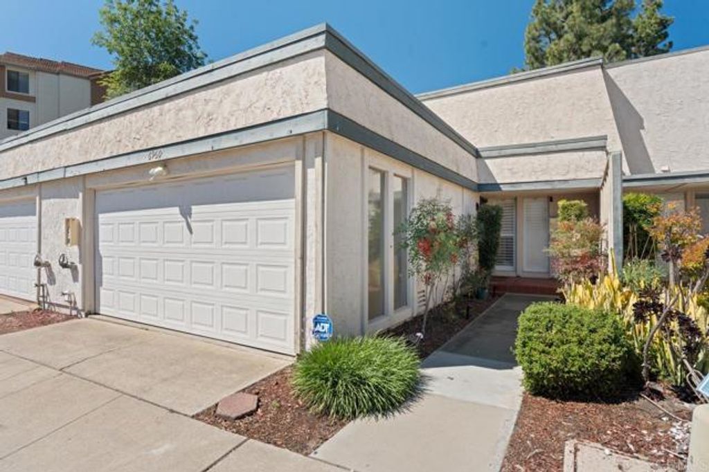 6960 Caminito Curva, San Diego, CA 92119