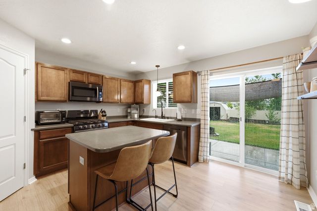 2065 E JORDAN WAY, Eagle Mountain, UT 84005
