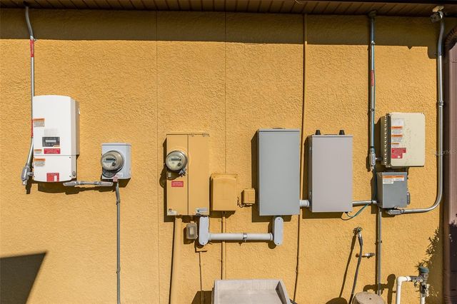 2109 TRILLIUM BOULEVARD, Brooksville, FL 34604