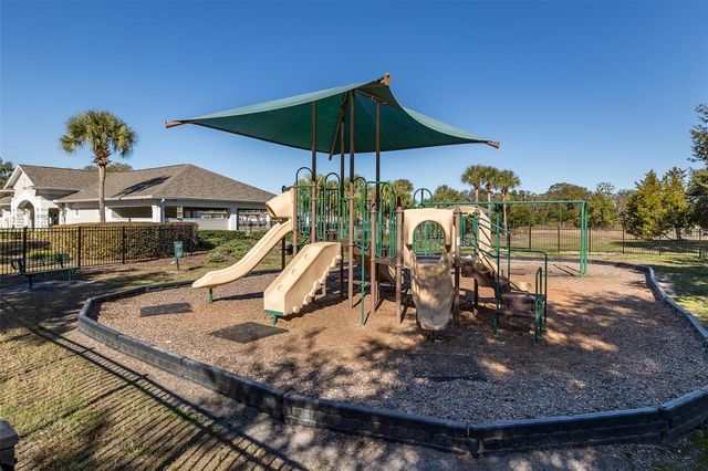 2109 TRILLIUM BOULEVARD, Brooksville, FL 34604