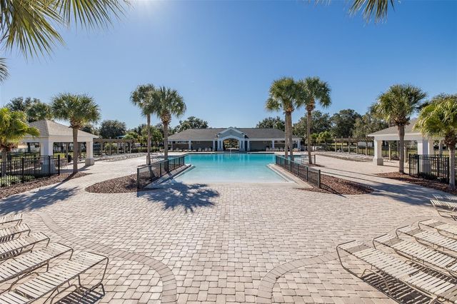 2109 TRILLIUM BOULEVARD, Brooksville, FL 34604