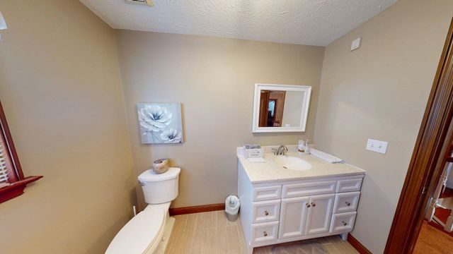 738 Pinecrest Drive, Huntington, WV 25705