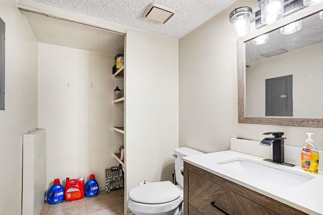 1484 N Rock Run Drive 3c, Crest Hill, IL 60403