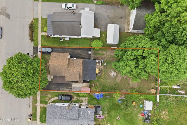 8 4th Street, South Glens Falls, NY 12803