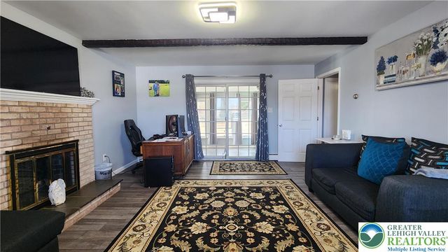 1137 LYNNHURST Place, Bethlehem City, PA 18017