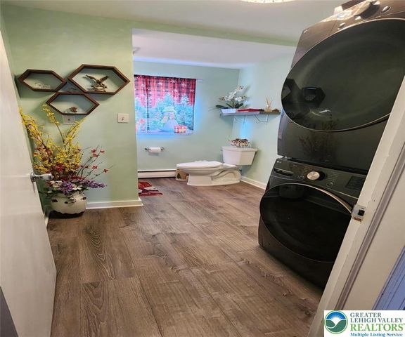 1137 LYNNHURST Place, Bethlehem City, PA 18017