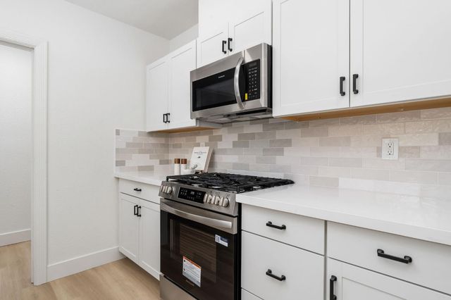 715 N Hughes Avenue, Fresno, CA 93728