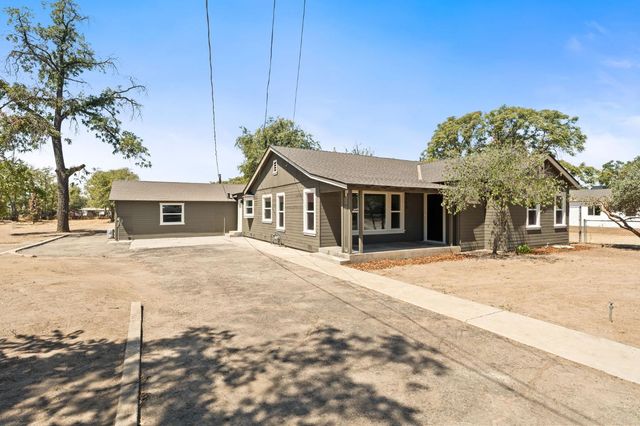 715 N Hughes Avenue, Fresno, CA 93728