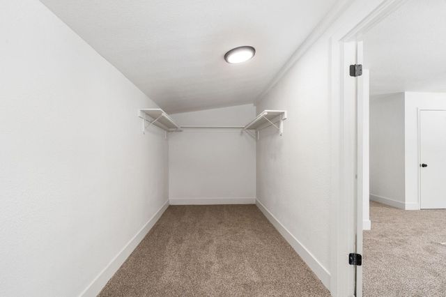 715 N Hughes Avenue, Fresno, CA 93728